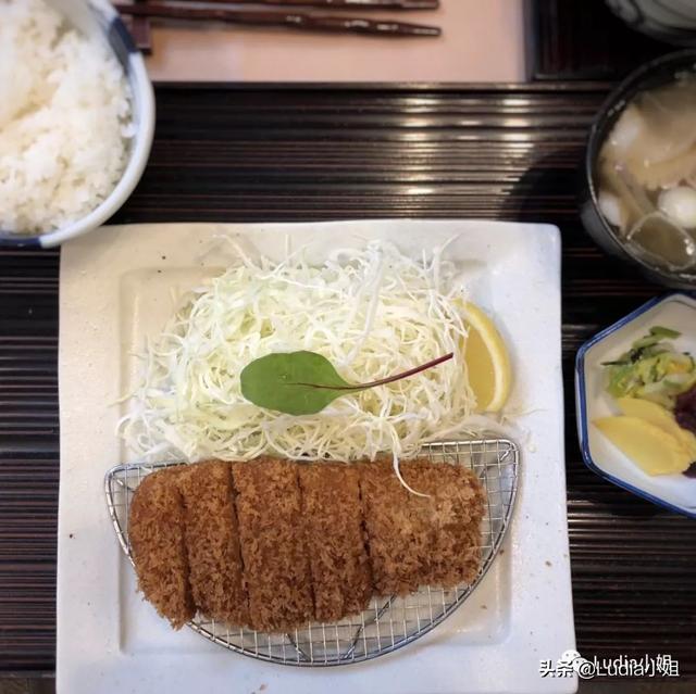 远近渔头像ins女头可爱风格头原宿风微信，远近渔头像ins女头可爱风格头原宿风（原宿附近的二战澡堂里的老字号炸猪扒）