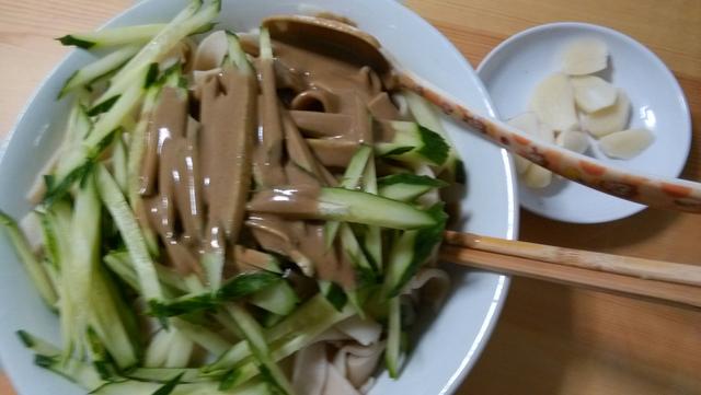 打卤面和炸酱面的区别，麻酱面、炸酱面、打卤面