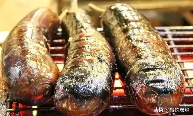 烧烤烤茄子的做法，烧烤烤茄子的做法视频（原来夜市的蒜蓉烤茄子）