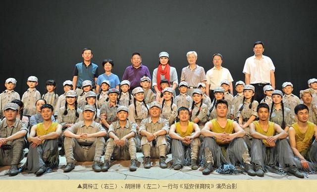 五朵金花演员表，五朵金花演员表杨丽坤（你会想起杨丽坤的阿鹏哥）