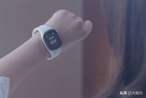 飞利浦智能剃须刀有充电器吗，小功率设备充电方式正在发生改变