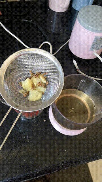 怎么做胡萝卜馅饼!，从揉面到调馅我都调整多次的最终配方
