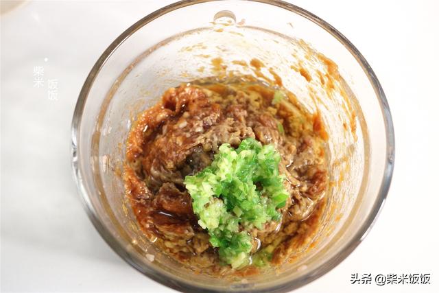 玉米水饺馅的做法，玉米瘦肉饺子的家常做法（我做了玉米馅的）