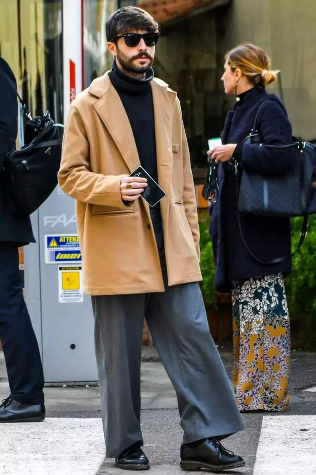 驼色是什么颜色，驼色大衣内搭什么颜色（请不要放过“驼色”）