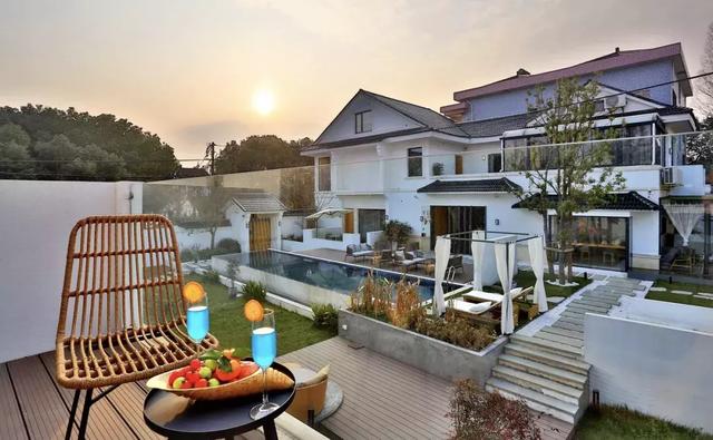 乌镇酒店前十排名，乌镇景区里面最好的酒店（乌镇首家微智能酒店）