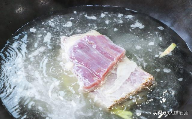 炖牛肉最忌讳两种佐料，炖牛肉最忌讳哪两种佐料（牢记别放“3种料”）