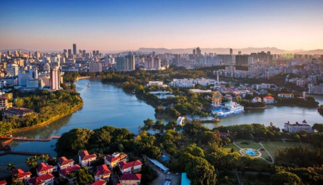 四大火炉是哪四个城市，四大火炉指的是哪四个城市（我国公认的三个火炉城市）