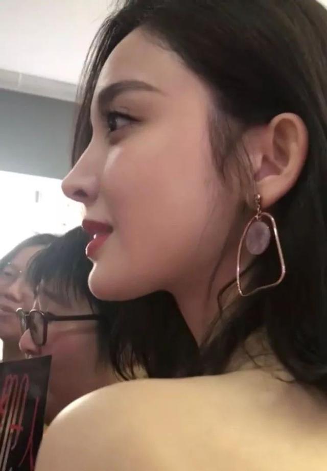 卸妆油怎么乳化，卸妆油里进了一点水（这支卸妆油开挂了）