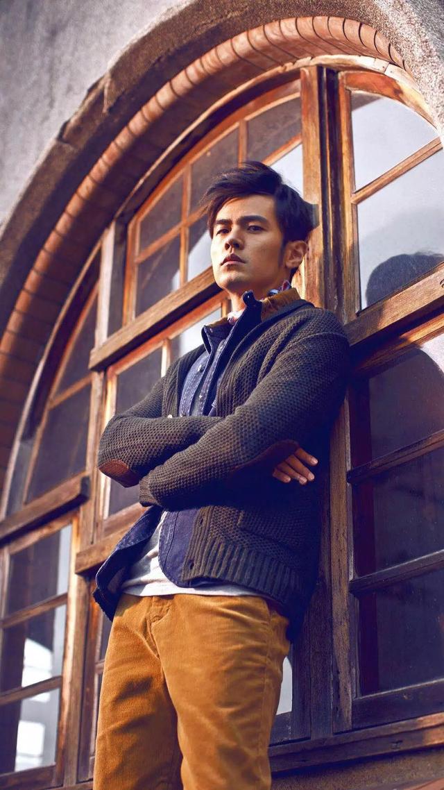 周杰伦高清图片，周杰伦照片（周杰伦高清壁纸：我不曾等雨停）