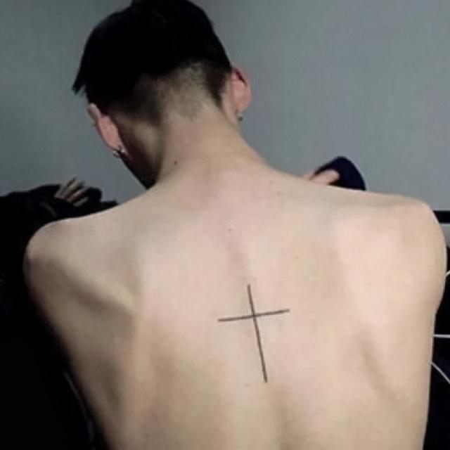 雨总太帅了吧，微信头像，雨总太帅了吧（因为它带来天空的味道）