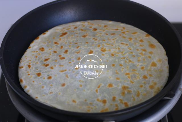 烙盒子的面怎么和，正宗肉盒子面怎么和（韭菜盒子最好的做法）