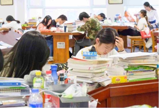 考研和高考哪个难，考研都考什么（“考研”和“高考”哪个难度更大）