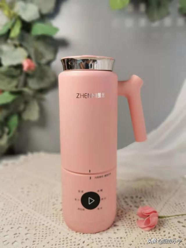 豆浆是什么豆做的，什么豆可以做豆浆（试试炒豆的方法）