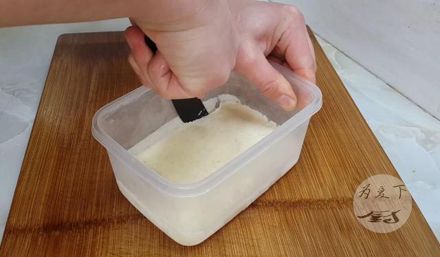 芝士做什么好吃又简单（牛奶里加1把芝士）