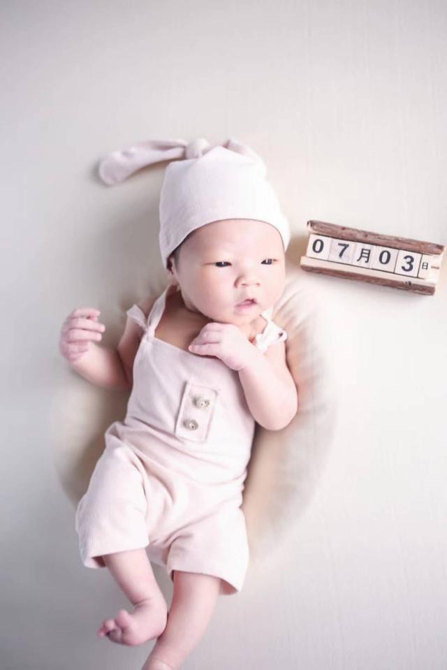 胡的谐音名字寓意好，胡字谐音的词语（——写给刚出世的孙子）