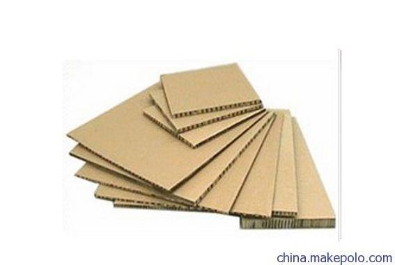 最常用于货架的材料有哪些，最常用于货架的材料有哪些种类（展示柜台货架常用的材料）