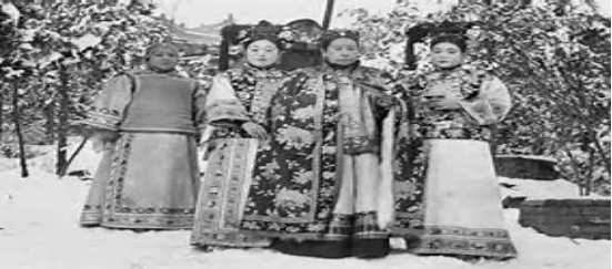 容妃为什么被贬，历史上容妃的下场（康熙将容妃送进宗人府贬为马奴）