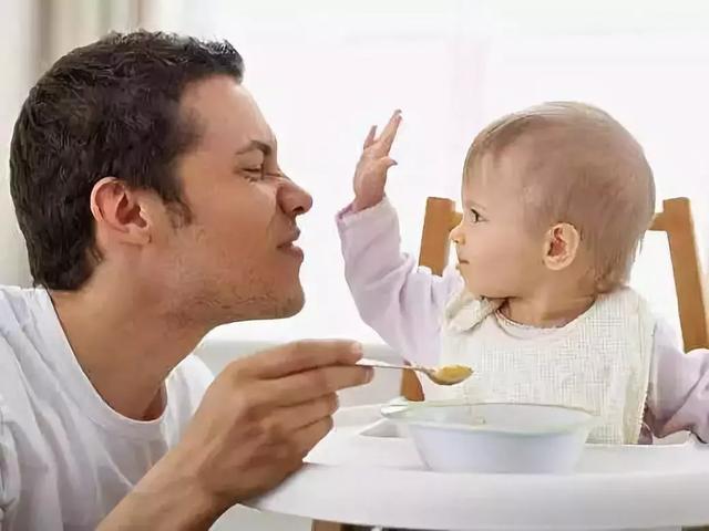 孩子打人怎么教育，孩子动手打人家长怎么教育（小孩爱打人，父母很头大）