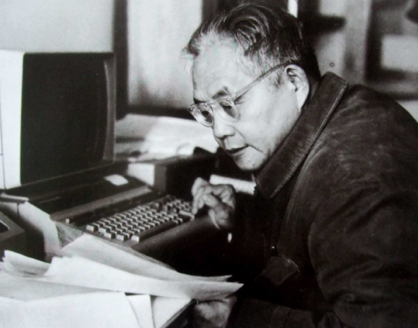 如何证明对称矩阵（板凳宁坐十年冷）