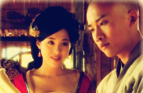 此恨绵绵无绝期的上一句，相思入骨的诗句（“多情自古空余恨”的下一句也很美）