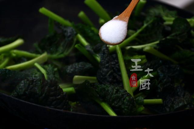 苔菜怎么做好吃，白菜怎么炒好吃又简单的做法（苔菜炒鸡蛋的家常做法）