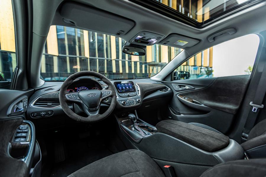 alcantara是什么材质，Alcantara是什么（Alcantara不再是超跑专属）