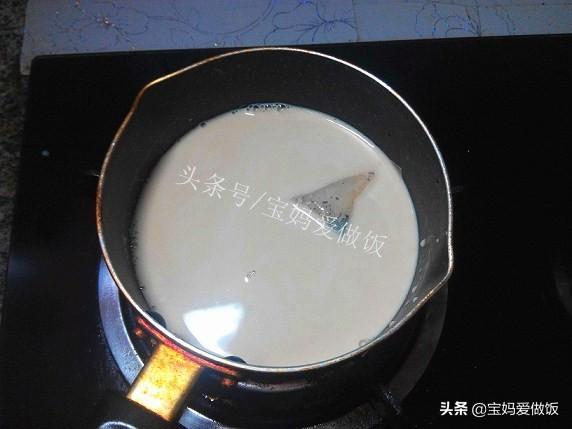 奶茶果冻的做法简单，茶果冻怎么做（奶茶新吃法：做成奶茶冻）