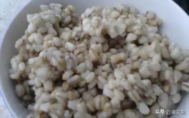 油蛤蟆怎么做才好吃，安徽临泉经典美食不吃遍绝不罢休
