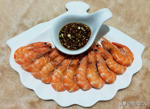 冻虾需要解冻再煮吗，冷冻虾怎么煮才嫩（不管煮鲜虾还是冻虾）