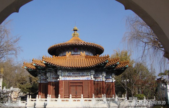 云南旅游景点介绍，云南旅游景点介绍PPT免费下载（自驾游玩如何规划行程路线）