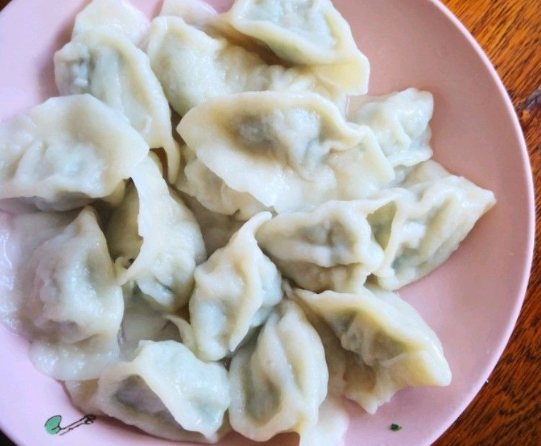 韭菜和什么不能一起吃，韭菜与什么不能一起吃（难怪吃着不香不好吃）