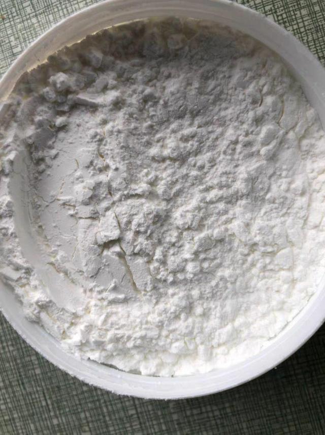 用醋兑水杀蚜虫有用吗，白醋杀蚜虫（浇花的水里加点这种料）