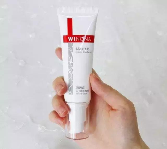 BB霜和气垫BB有什么区别，气垫bb和bb霜的区别（BB霜、气垫、粉底液、素颜霜...这些底妆区别在哪）