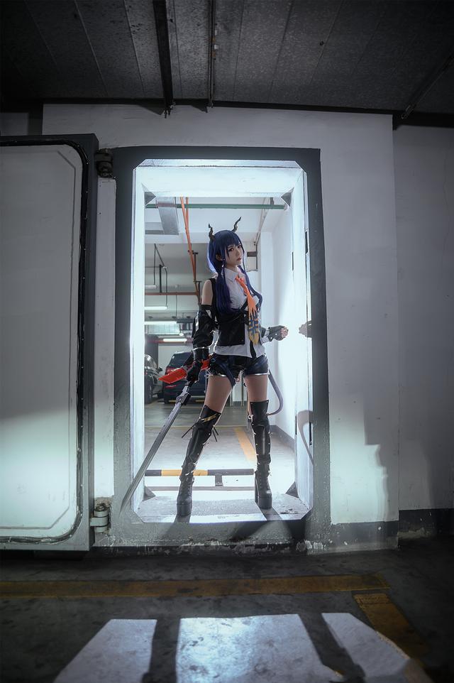 陈sir什么意思，为什么要叫陈sir（四位国人COSER扮演的手游《明日方舟》角色陈SIR）