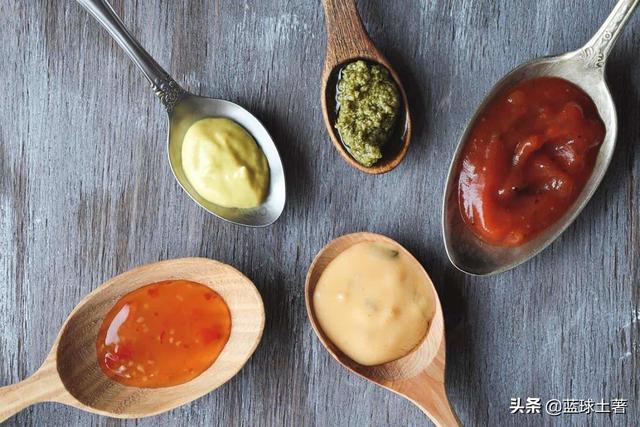 塔塔酱是什么味道，塔塔酱是酸的吗（凯撒酱、田园酱、蛋黄酱..外国美食酱料分不清）