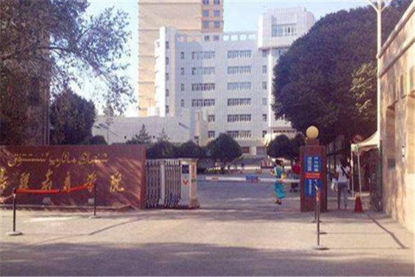 新疆工业职业技术学院怎么样，新疆工业职业技术学院是几本学校（新疆10大最好的专科学校）