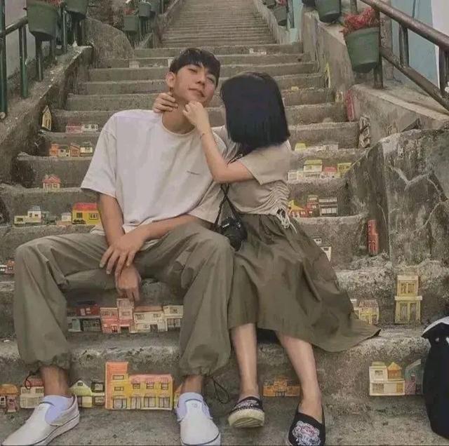 复古高端的小众情侣头像，复古氛围感唯美小众情头。微信（普通情侣，不是朋友）