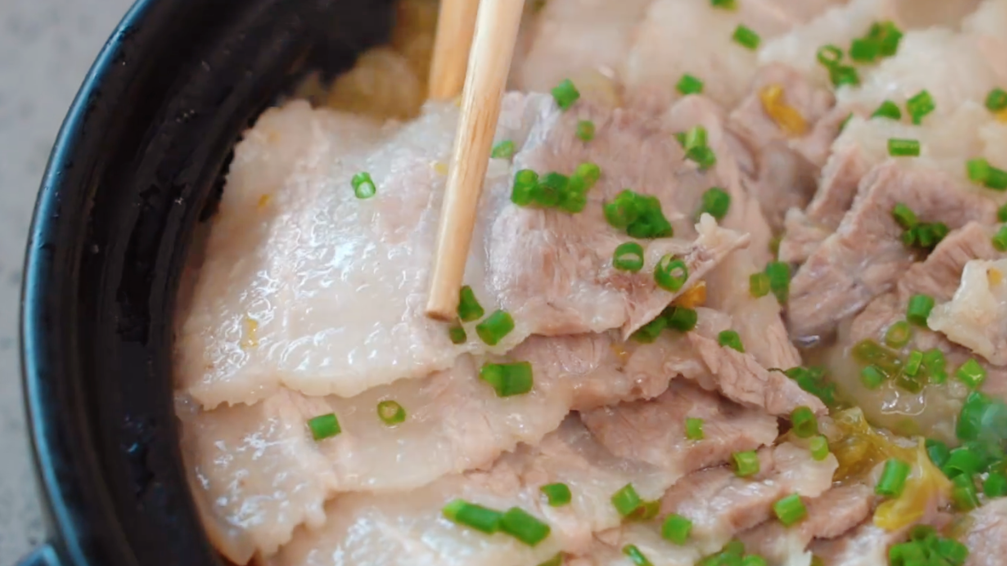 圖片[8]-【五花肉酸菜砂鍋煲】做法步驟圖 大人小孩都愛吃 湯汁都不剩-起舞食譜網