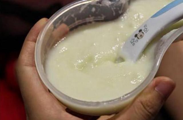 8个月宝宝土豆泥的做法，宝宝发育特点、添加方法及辅食推荐