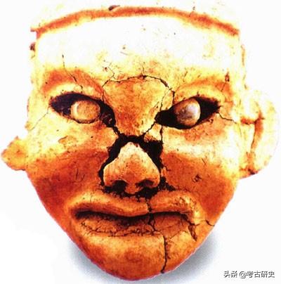 三星堆遗址青铜纵目面具，三星堆遗址的青铜纵目面具真的很怪异么