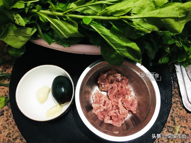 枸杞叶可以吃吗，枸杞的用处和功效（睡眠差的人要多吃枸杞叶）