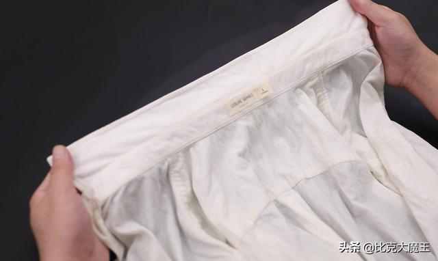 很久的汗渍发黄怎么洗最有效,衣服汗渍发黄怎么洗白(搓一搓黄渍轻松