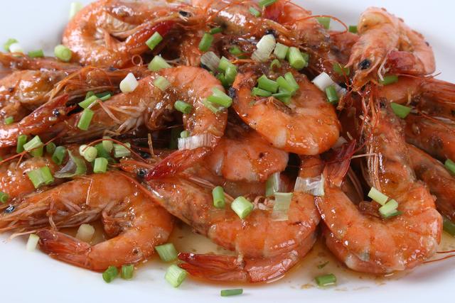 基围虾是海鲜吗，虾是不是海鲜（从这3个方面即可轻松分辨）