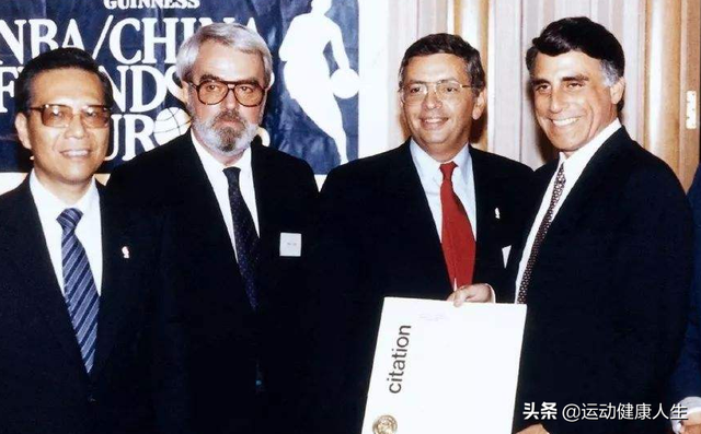 科比姓什么，科比豪宅别墅图片（“科比”为什么不叫“布莱恩特”）