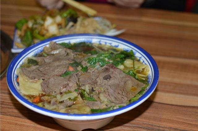 保定特色美食牛肉罩饼简介，郭德纲最爱的河北美食