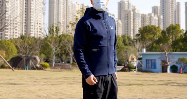 沙里瓦是什么意思，沙乌沙里瓦是什么意思（新年用红蓝新衣组CP-沙乐华男女羽绒服）