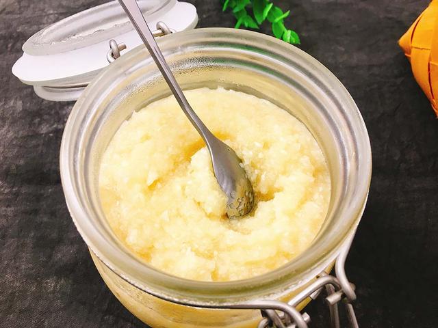 自制蒜蓉酱的做法，万能蒜蓉酱的正确做法（烧烤店里最火爆的蒜蓉酱）