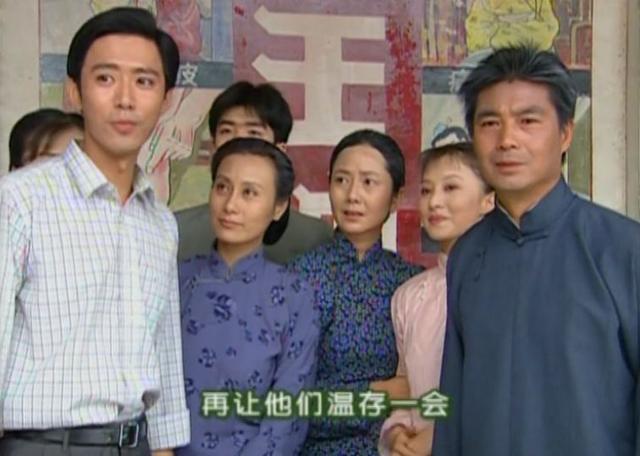 恶魔在身边强吻戏，推荐几部浪漫爱情偶像剧（国产剧花式吻戏智商在哪）