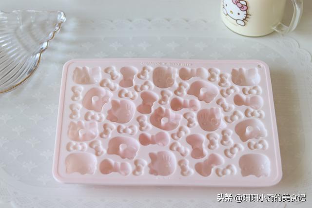 自制奶酪片窍门，怎么做奶酪片（教你在家做双色奶酪）