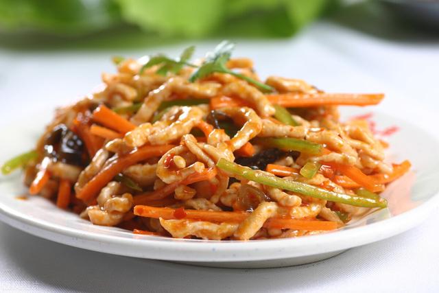 西红柿炒鸡蛋的英文，西红柿炒鸡蛋的做法英文（这些餐桌常见菜的英语整理）